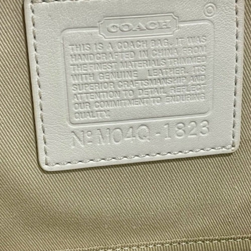 COACH Soho Tattersall Twill Tote 2004 Vintage with THE BULLSEYE - Picture 3 of 11